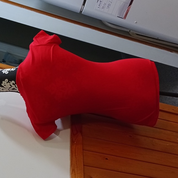 ⭐️Lifeguard Virgina beach T-shirt ⭐️3 items for $10.00 bundle to get the deal ⭐️ - Picture 4 of 4